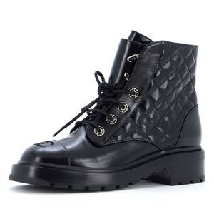 Chanel Women's Chain CC Cap Toe Lace Up Combat Boots Quilted Shiny Calfskin